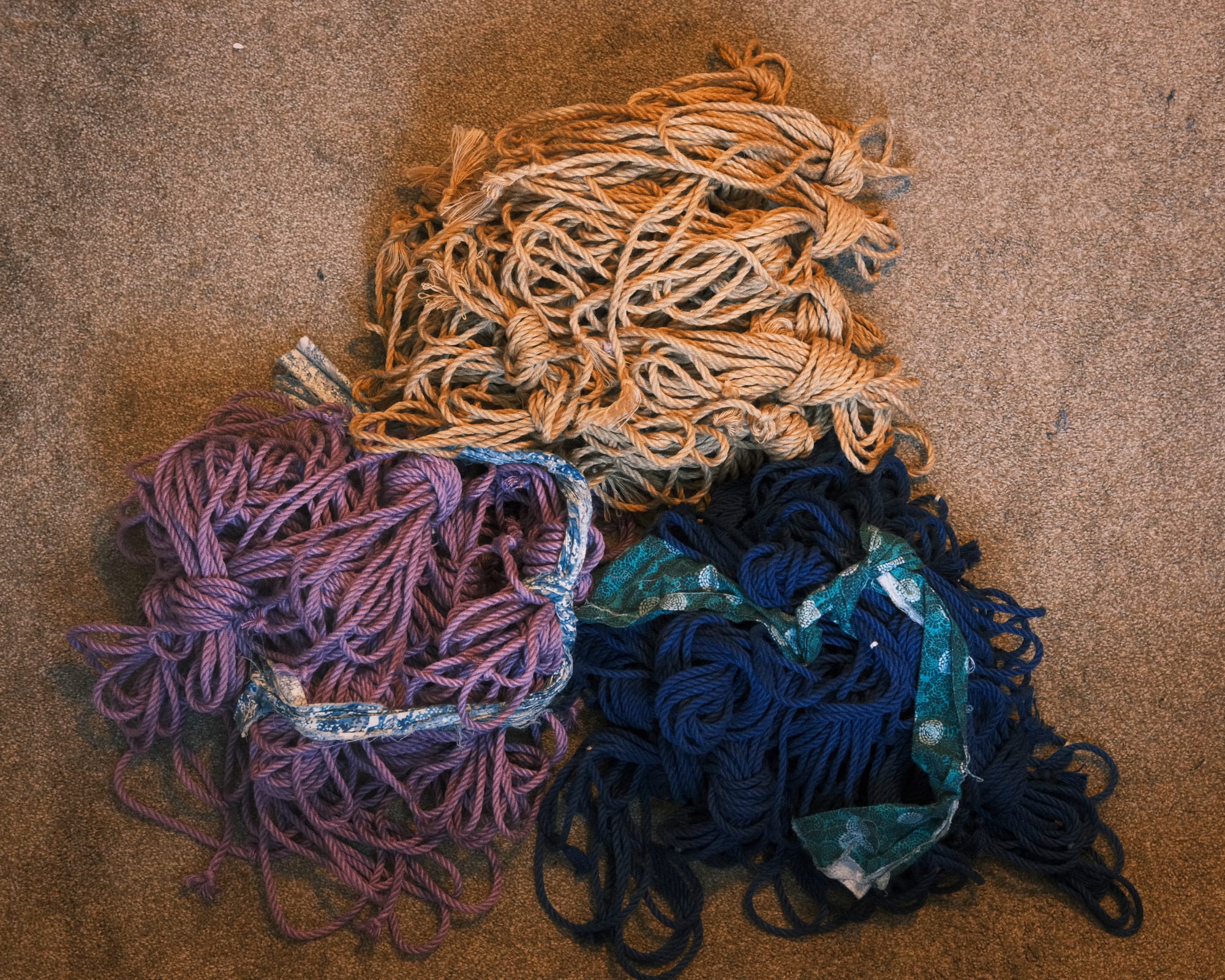 779 meters: reflections on tying with different kinds of rope